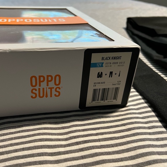 Suit- great condition Opposuits size 12 - Picture 3 of 5